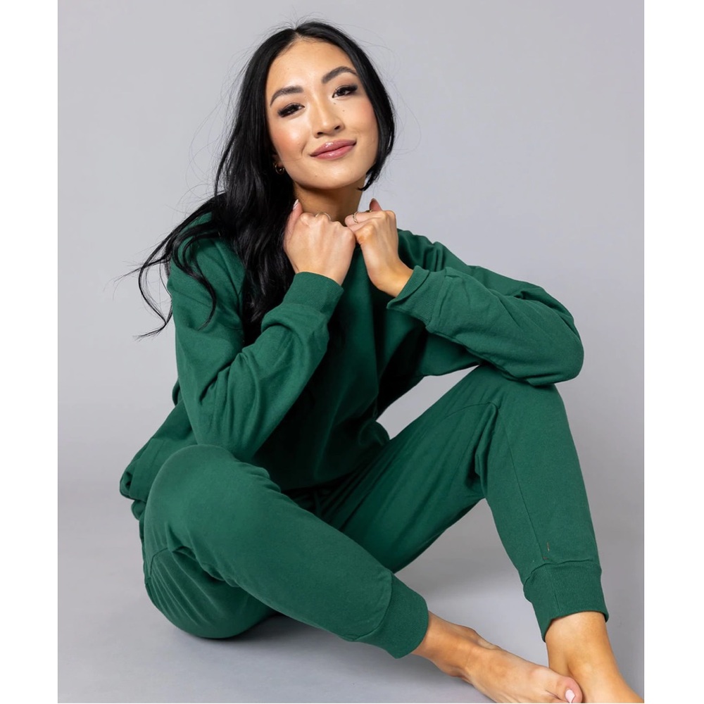 Dark green jogger set - new